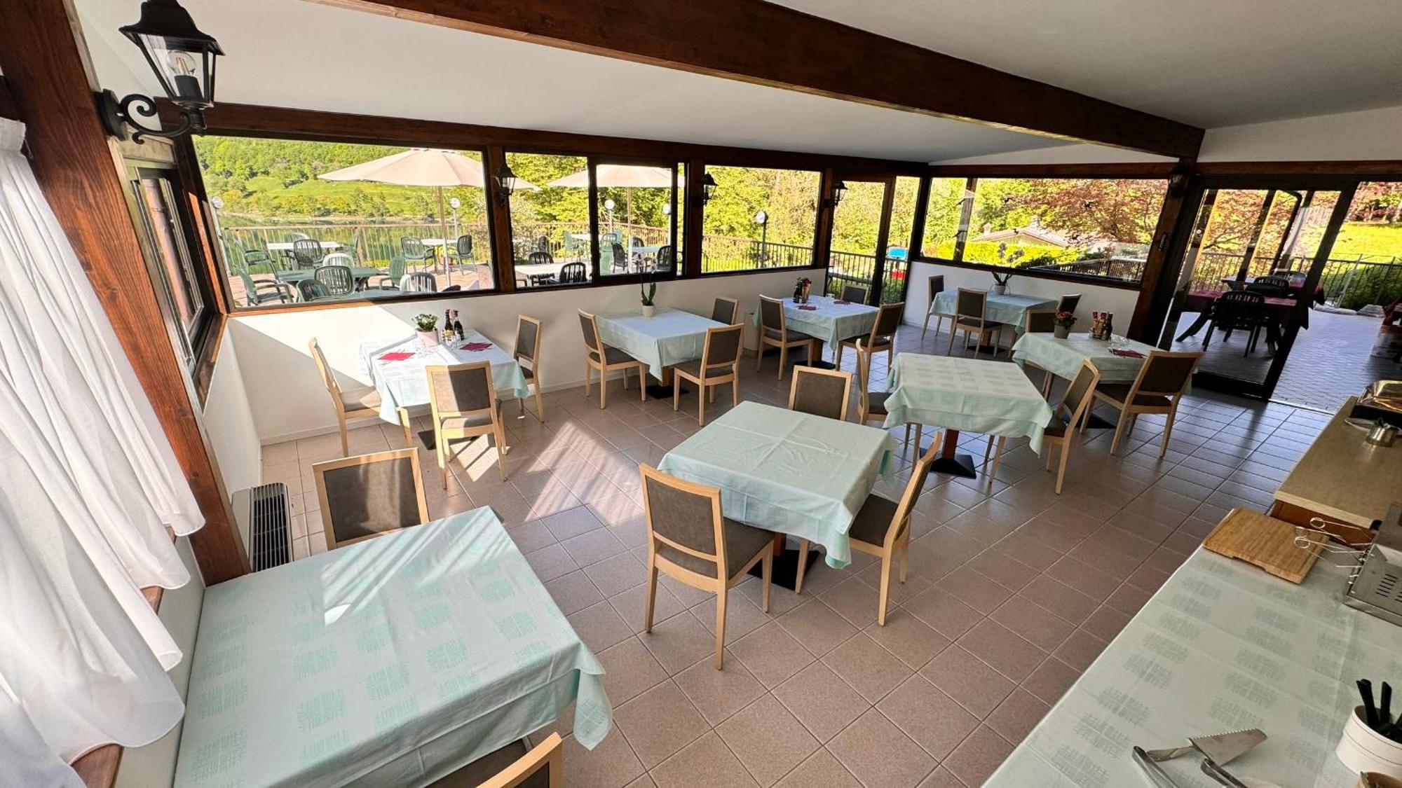 Albergo Stella Alpina เทนโน ภายนอก รูปภาพ