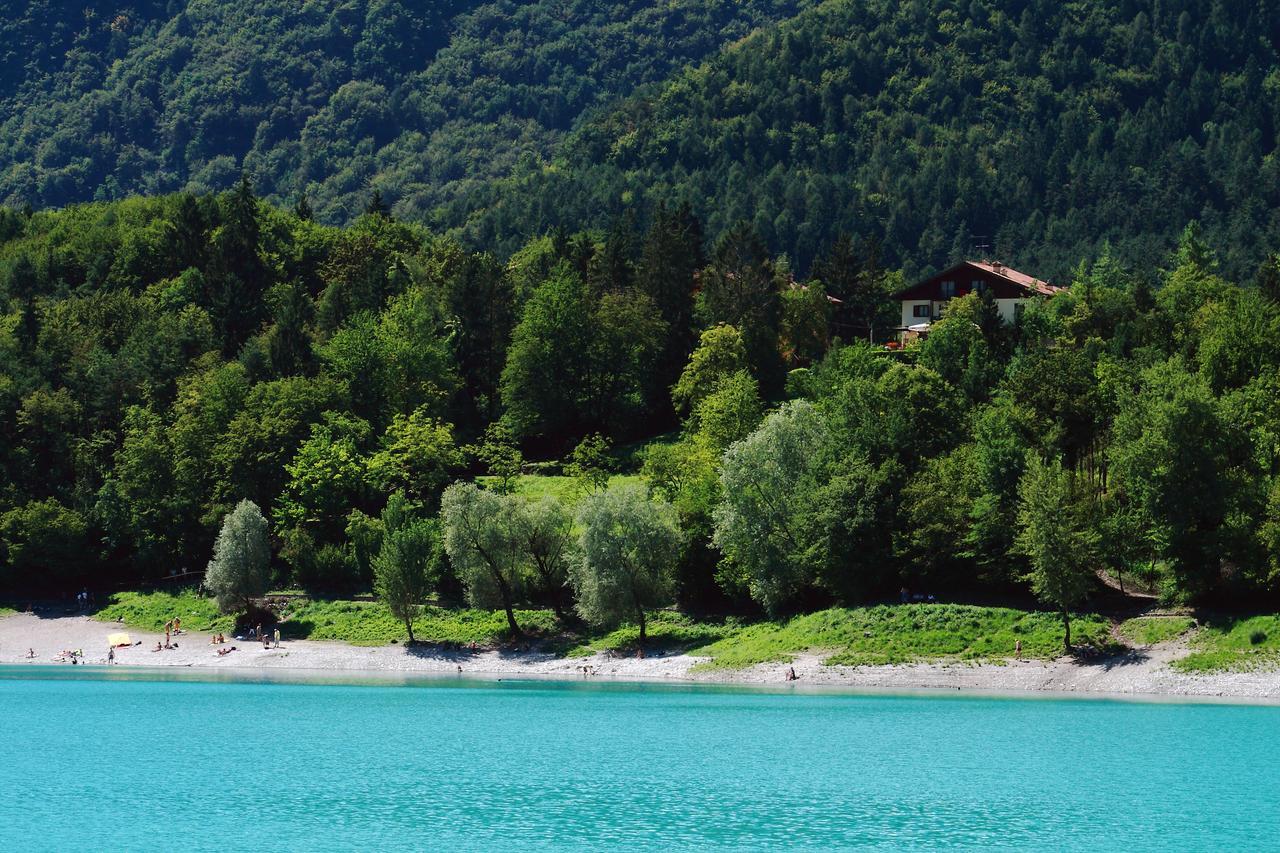 Albergo Stella Alpina เทนโน ภายนอก รูปภาพ